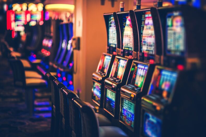 Slot-Machines.jpg